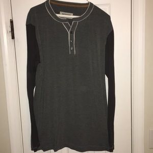Men’s long sleeve tee